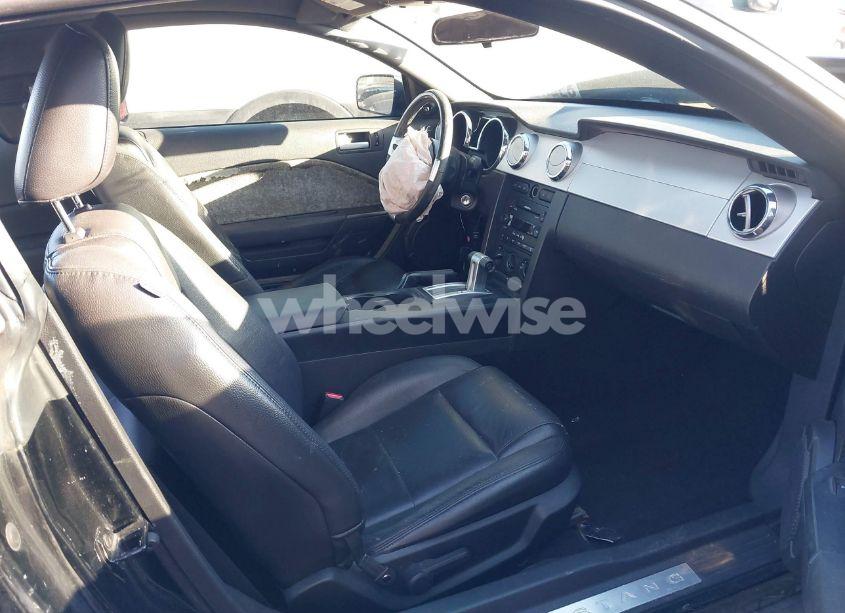 Photo 5 of 2006 Ford Mustang V6 (VIN 1ZVHT80N365160130)