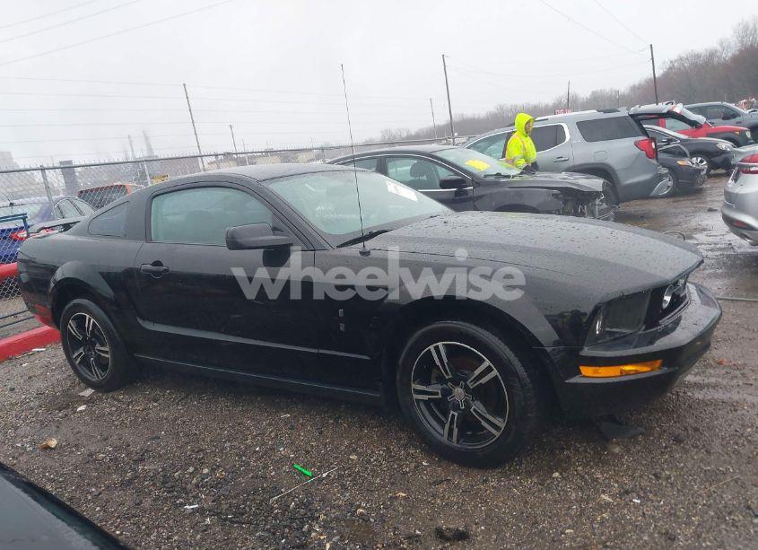 Photo 13 of 2006 Ford Mustang V6 (VIN 1ZVHT80N365265170)