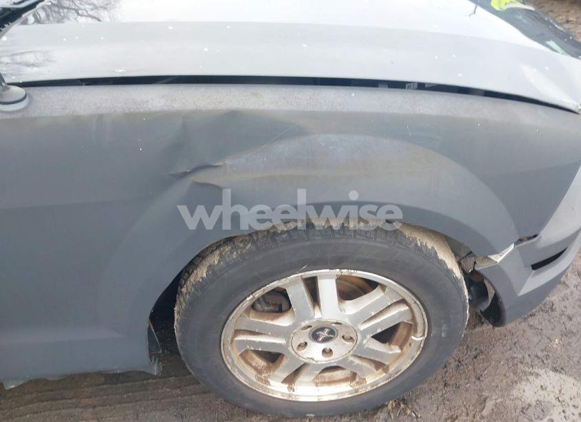 Photo 6 of 2007 Ford Mustang V6 DELUXE/V6 PREMIUM (VIN 1ZVHT80N375369269)