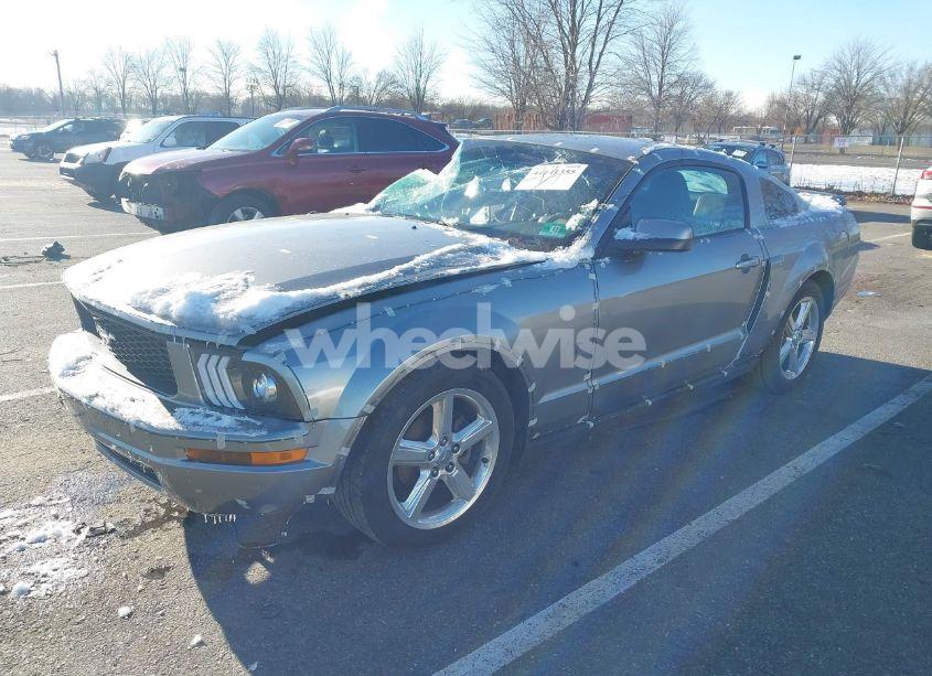 Photo 2 of 2009 Ford Mustang V6/V6 PREMIUM (VIN 1ZVHT80N395107156)