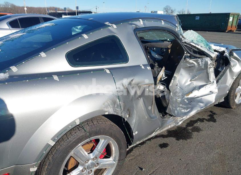 Photo 6 of 2009 Ford Mustang V6/V6 PREMIUM (VIN 1ZVHT80N395107156)