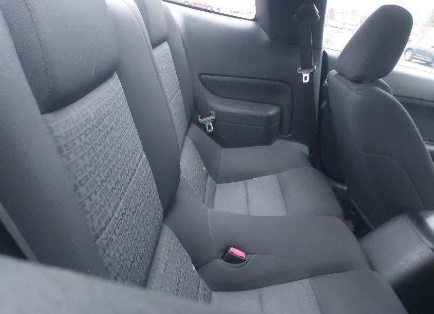 Photo 8 of 2006 Ford Mustang V6 (VIN 1ZVHT80N465117870)