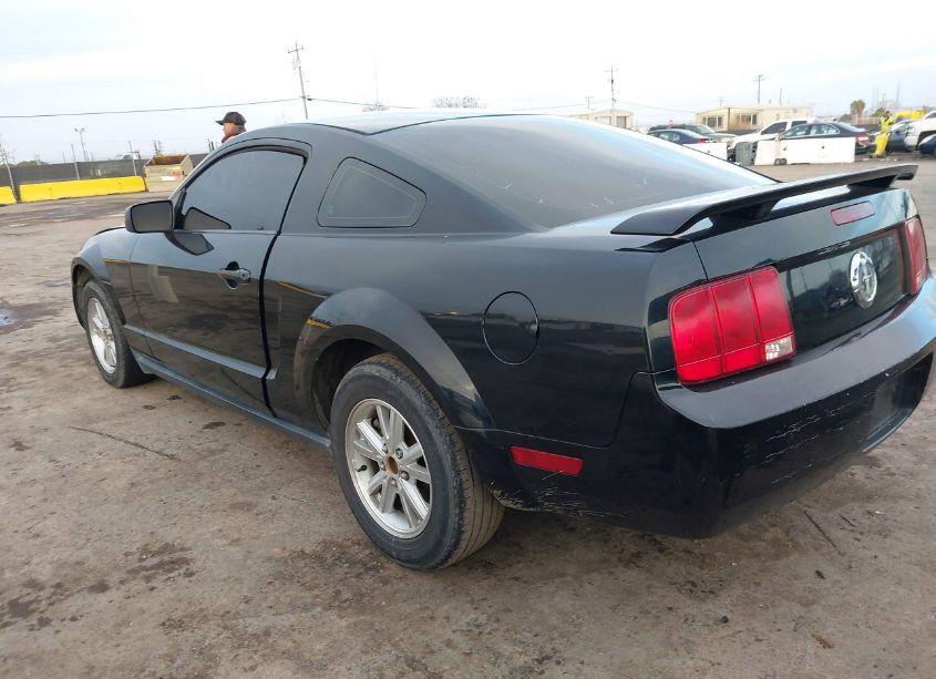 Photo 3 of 2006 Ford Mustang V6 (VIN 1ZVHT80N465118548)