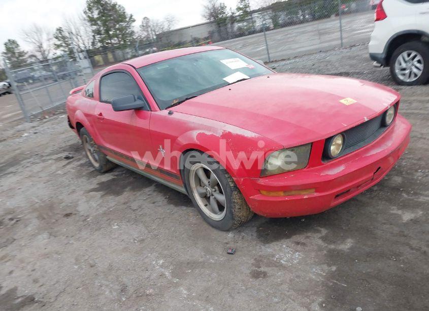 2006 Ford Mustang V6 (VIN 1ZVHT80N465163375) main photo