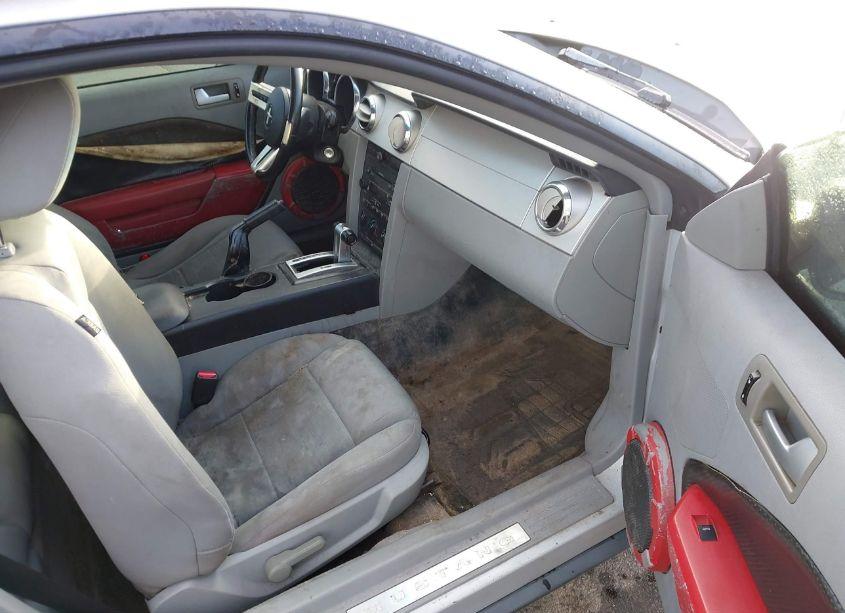 Photo 5 of 2007 Ford Mustang V6 DELUXE/V6 PREMIUM (VIN 1ZVHT80N475250615)