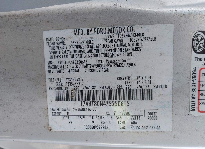 Photo 9 of 2007 Ford Mustang V6 DELUXE/V6 PREMIUM (VIN 1ZVHT80N475250615)