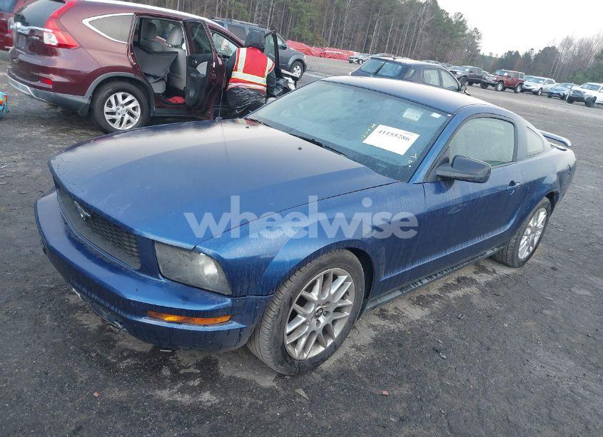Photo 2 of 2008 Ford Mustang V6 DELUXE/V6 PREMIUM (VIN 1ZVHT80N485115071)
