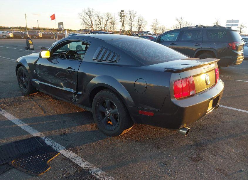 Photo 3 of 2007 Ford Mustang V6 DELUXE/V6 PREMIUM (VIN 1ZVHT80N575221964)
