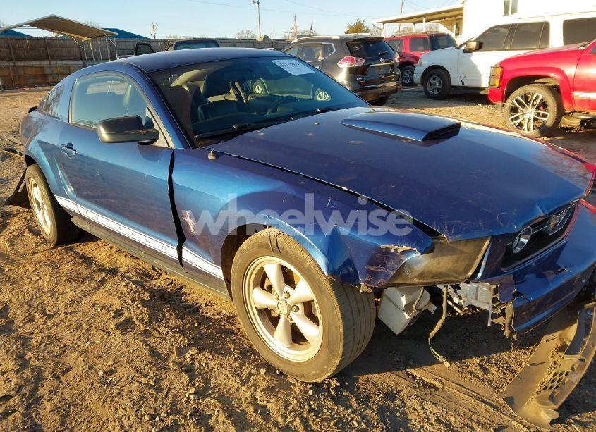 2007 Ford Mustang V6 DELUXE/V6 PREMIUM (VIN 1ZVHT80N575361934) main photo