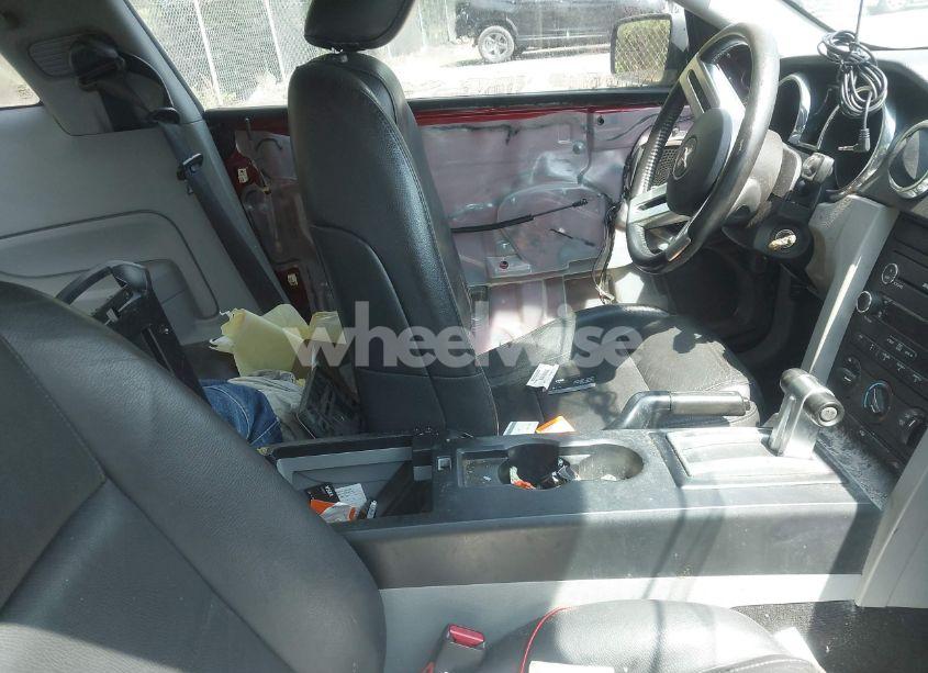 Photo 5 of 2008 Ford Mustang V6 DELUXE/V6 PREMIUM (VIN 1ZVHT80N585136267)