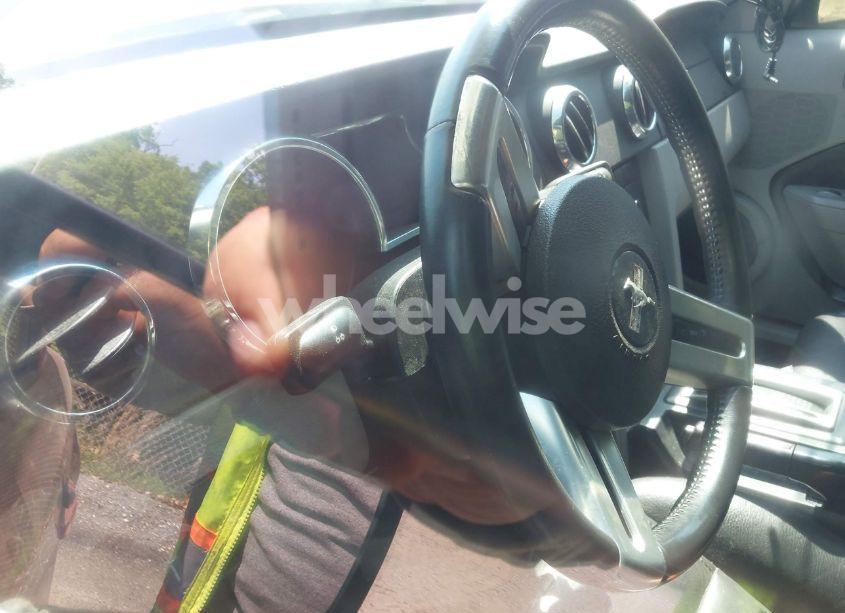 Photo 7 of 2008 Ford Mustang V6 DELUXE/V6 PREMIUM (VIN 1ZVHT80N585136267)