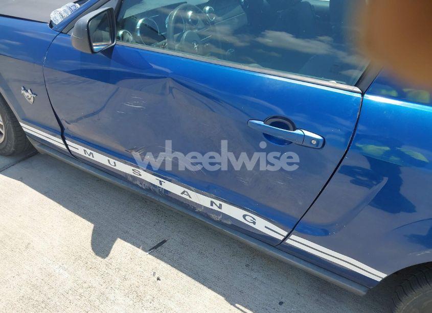 Photo 15 of 2009 Ford Mustang V6/V6 PREMIUM (VIN 1ZVHT80N595126582)