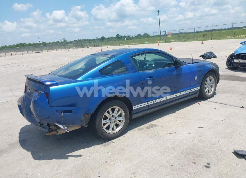 Photo 4 of 2009 Ford Mustang V6/V6 PREMIUM (VIN 1ZVHT80N595126582)