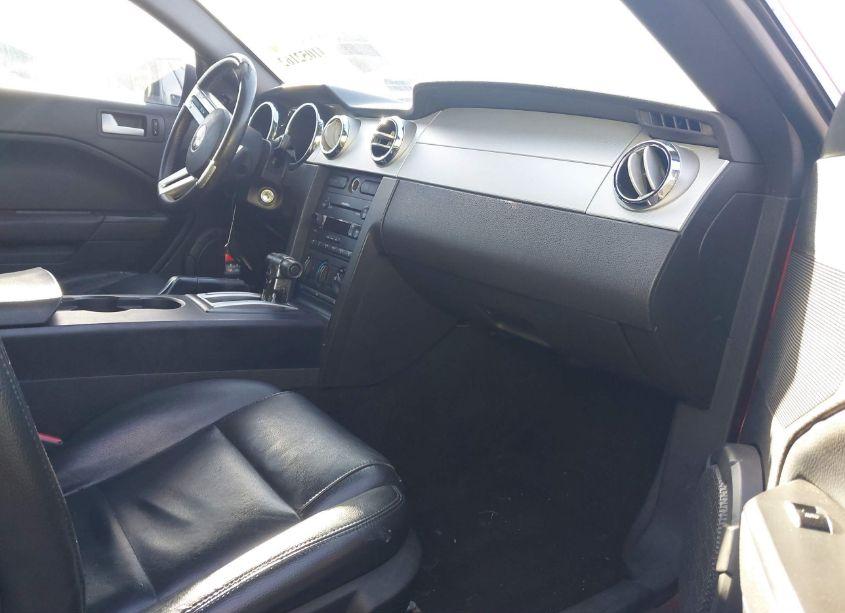 Photo 5 of 2006 Ford Mustang V6 (VIN 1ZVHT80N665157755)