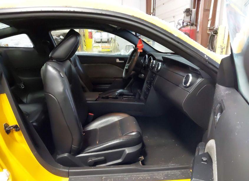 Photo 5 of 2007 Ford Mustang V6 DELUXE/V6 PREMIUM (VIN 1ZVHT80N675252690)