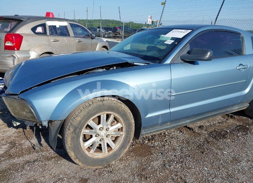 Photo 13 of 2008 Ford Mustang V6 DELUXE/V6 PREMIUM (VIN 1ZVHT80N685107327)