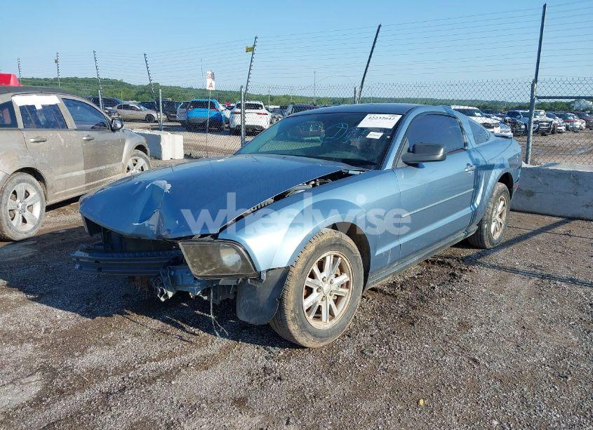 Photo 2 of 2008 Ford Mustang V6 DELUXE/V6 PREMIUM (VIN 1ZVHT80N685107327)