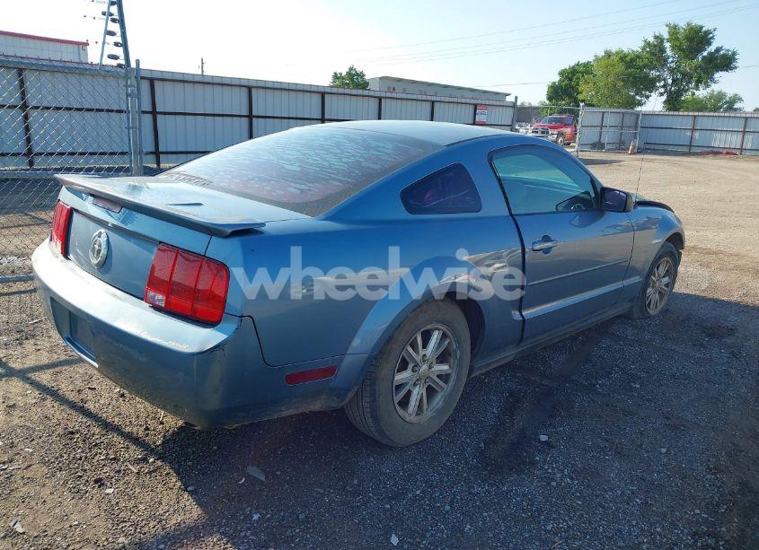 Photo 4 of 2008 Ford Mustang V6 DELUXE/V6 PREMIUM (VIN 1ZVHT80N685107327)