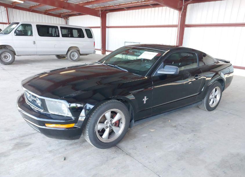 Photo 2 of 2008 Ford Mustang V6 DELUXE/V6 PREMIUM (VIN 1ZVHT80N685142160)