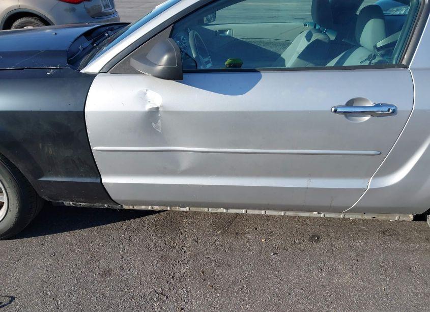 Photo 13 of 2008 Ford Mustang V6 DELUXE (VIN 1ZVHT80N685191200)