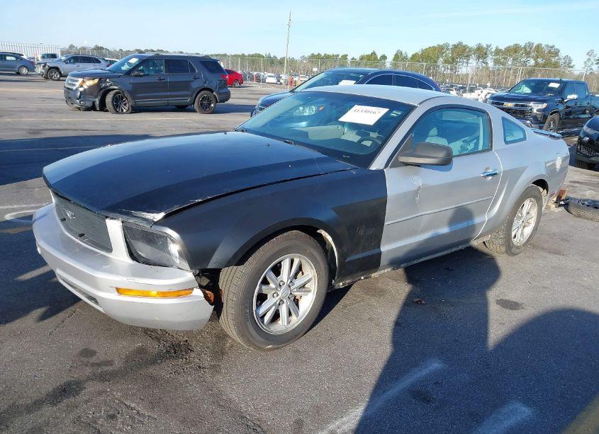Photo 2 of 2008 Ford Mustang V6 DELUXE (VIN 1ZVHT80N685191200)