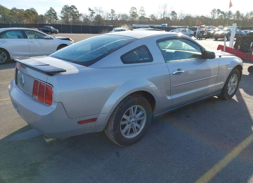 Photo 4 of 2008 Ford Mustang V6 DELUXE (VIN 1ZVHT80N685191200)