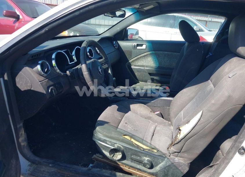 Photo 12 of 2009 Ford Mustang V6/V6 PREMIUM (VIN 1ZVHT80N695109225)