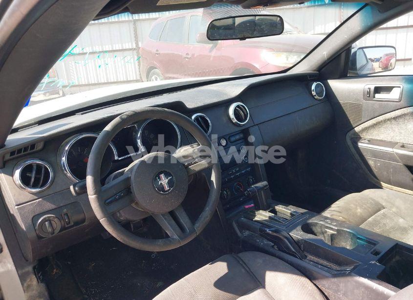 Photo 13 of 2009 Ford Mustang V6/V6 PREMIUM (VIN 1ZVHT80N695109225)