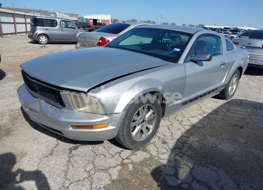 Photo 2 of 2009 Ford Mustang V6/V6 PREMIUM (VIN 1ZVHT80N695109225)