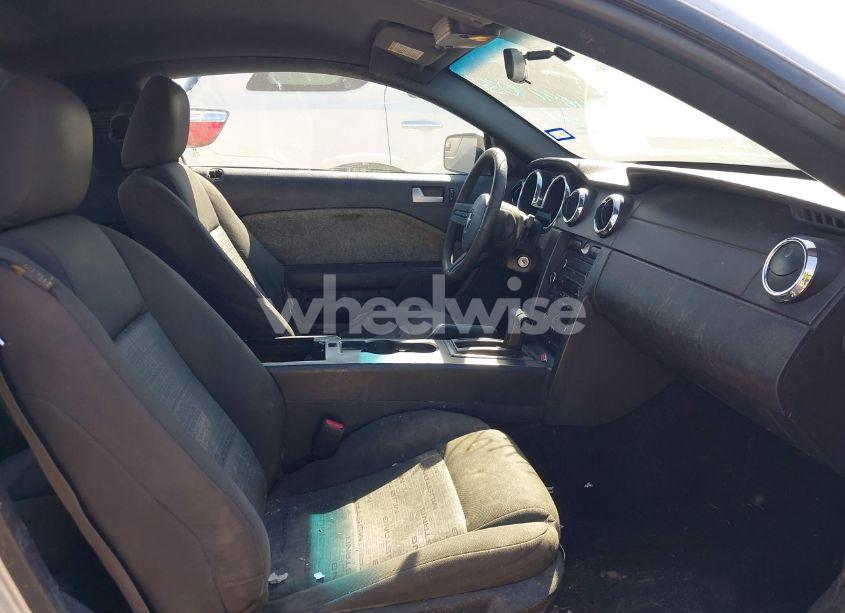 Photo 5 of 2009 Ford Mustang V6/V6 PREMIUM (VIN 1ZVHT80N695109225)