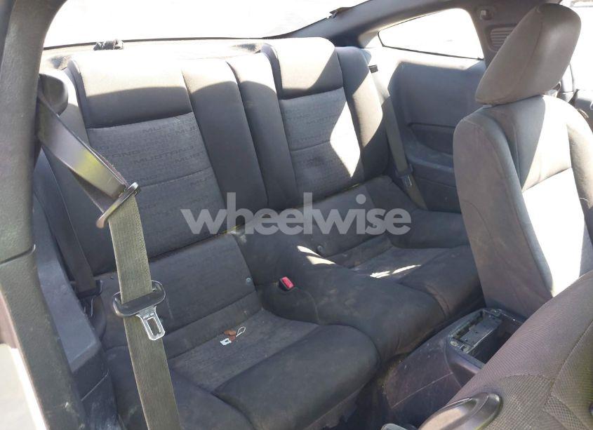 Photo 8 of 2009 Ford Mustang V6/V6 PREMIUM (VIN 1ZVHT80N695109225)