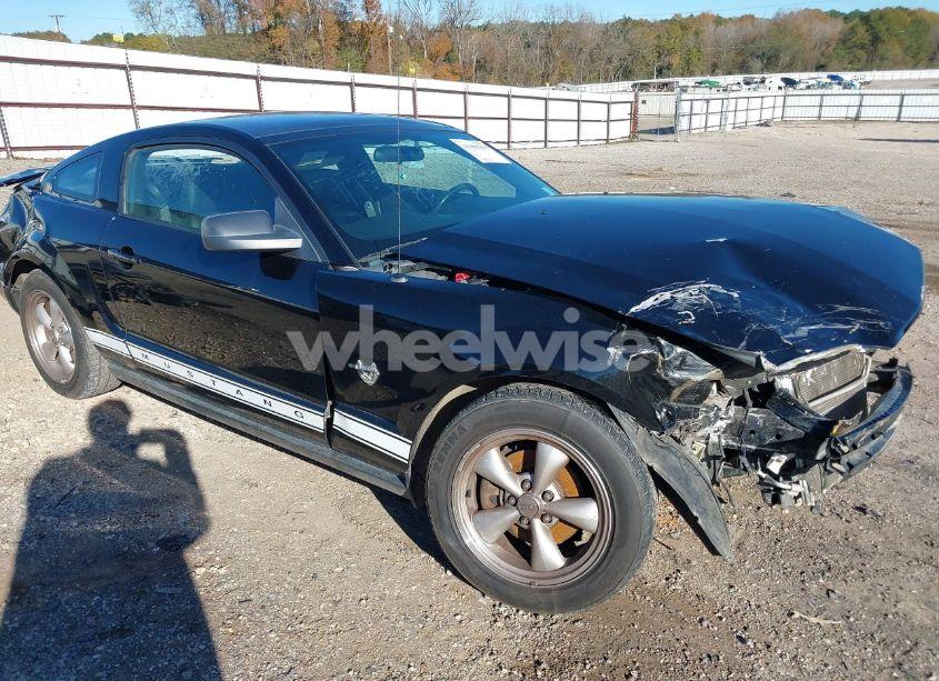 2009 Ford Mustang V6 PREMIUM (VIN 1ZVHT80N695130723) main photo