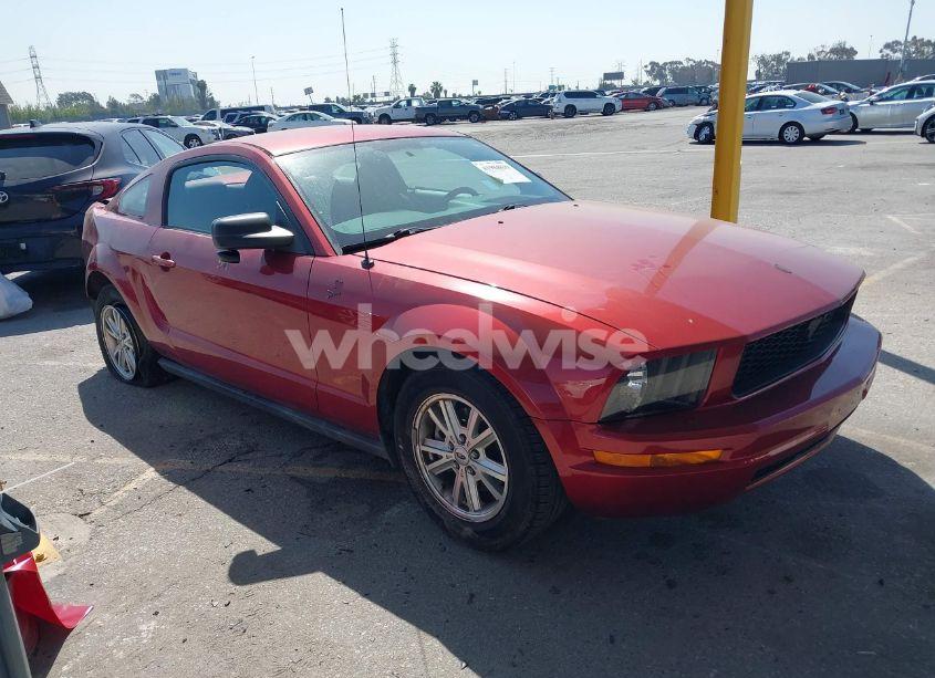 2006 Ford Mustang V6 (VIN 1ZVHT80N765239459) main photo