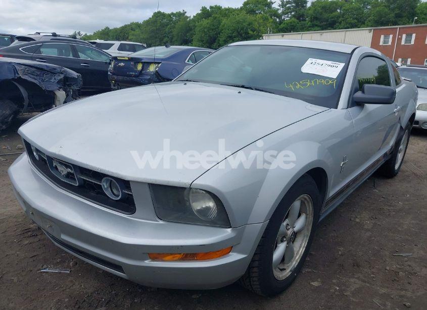 Photo 2 of 2008 Ford Mustang V6 DELUXE/V6 PREMIUM (VIN 1ZVHT80N785160327)