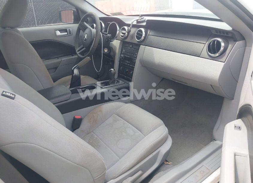 Photo 5 of 2008 Ford Mustang V6 DELUXE/V6 PREMIUM (VIN 1ZVHT80N785191416)