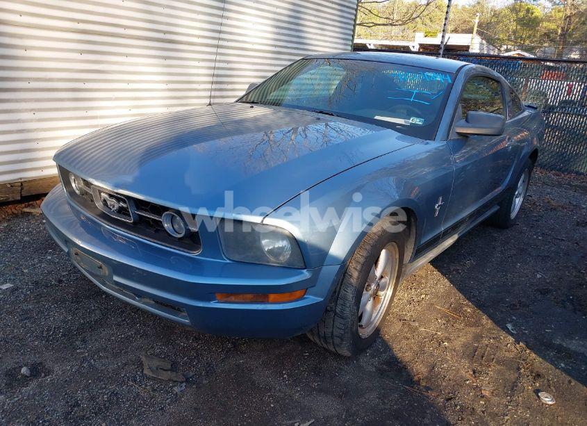 Photo 2 of 2007 Ford Mustang V6 DELUXE/V6 PREMIUM (VIN 1ZVHT80N875304658)