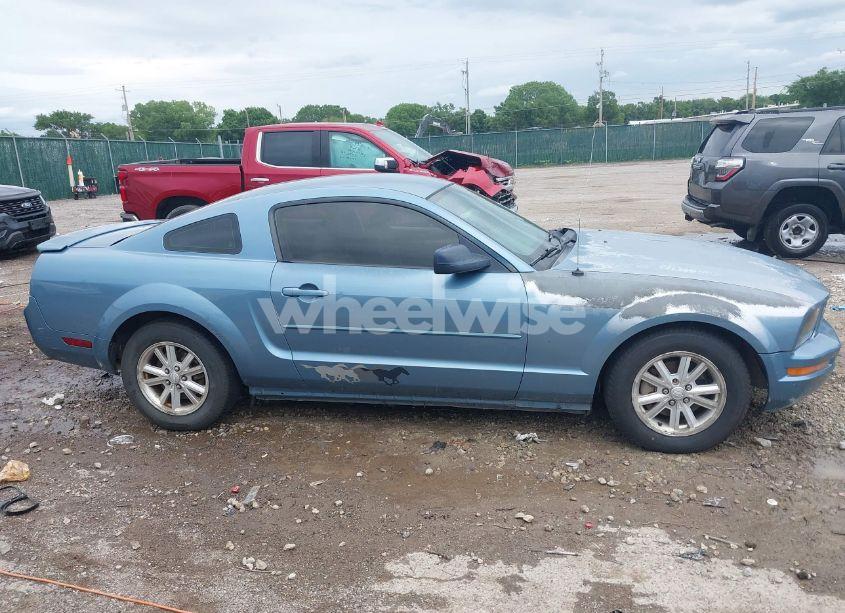Photo 13 of 2008 Ford Mustang V6 DELUXE/V6 PREMIUM (VIN 1ZVHT80N885130396)