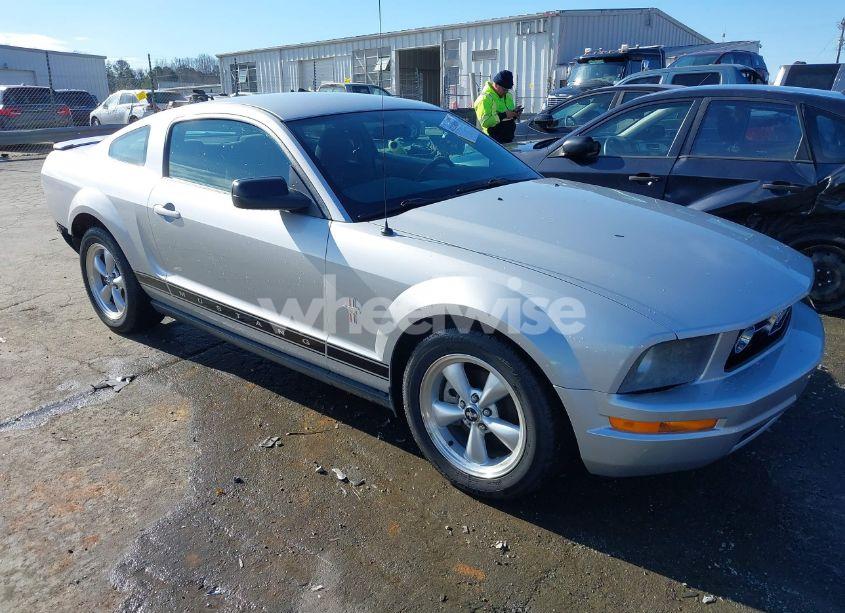 2008 Ford Mustang V6 DELUXE/V6 PREMIUM (VIN 1ZVHT80N985111968) main photo