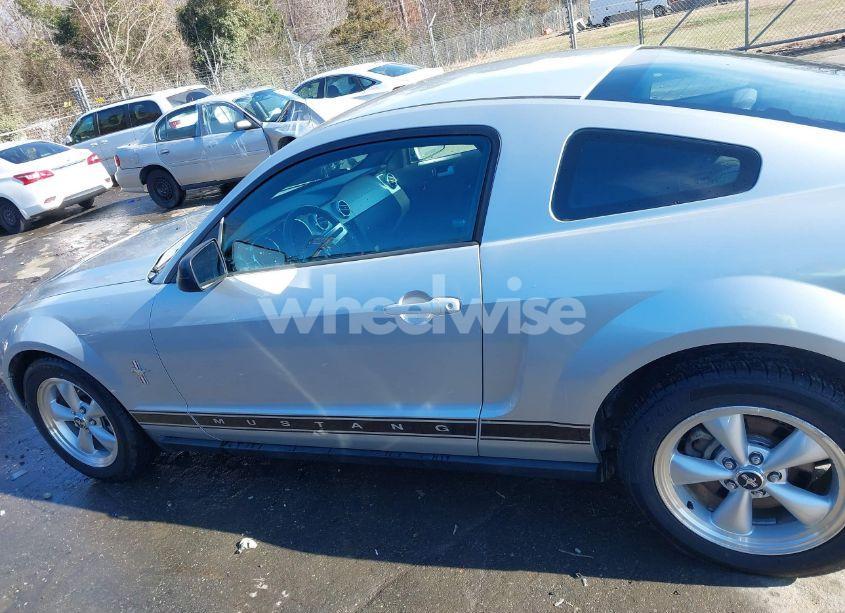 Photo 14 of 2008 Ford Mustang V6 DELUXE/V6 PREMIUM (VIN 1ZVHT80N985111968)