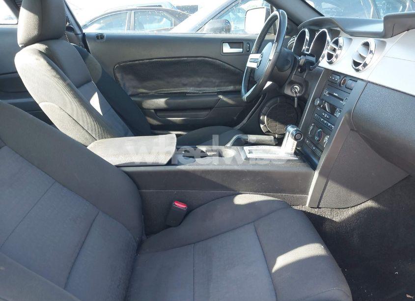 Photo 5 of 2008 Ford Mustang V6 DELUXE/V6 PREMIUM (VIN 1ZVHT80N985111968)