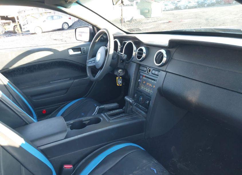 Photo 5 of 2008 Ford Mustang V6 DELUXE/V6 PREMIUM (VIN 1ZVHT80N985197881)