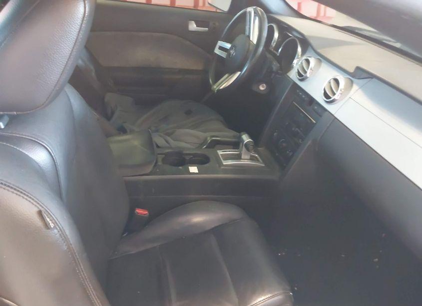 Photo 5 of 2009 Ford Mustang V6/V6 PREMIUM (VIN 1ZVHT80N995124334)