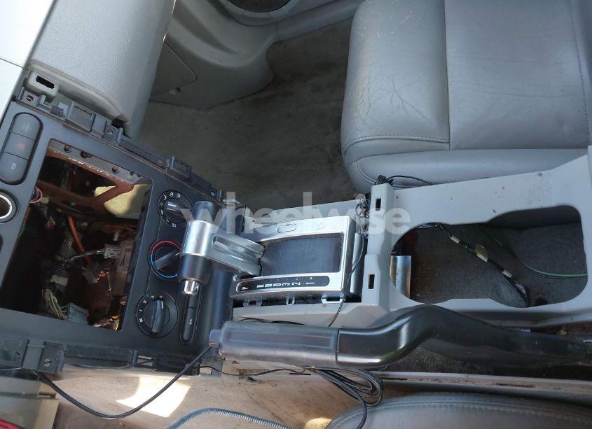 Photo 14 of 2006 Ford Mustang V6 (VIN 1ZVHT80NX65264971)