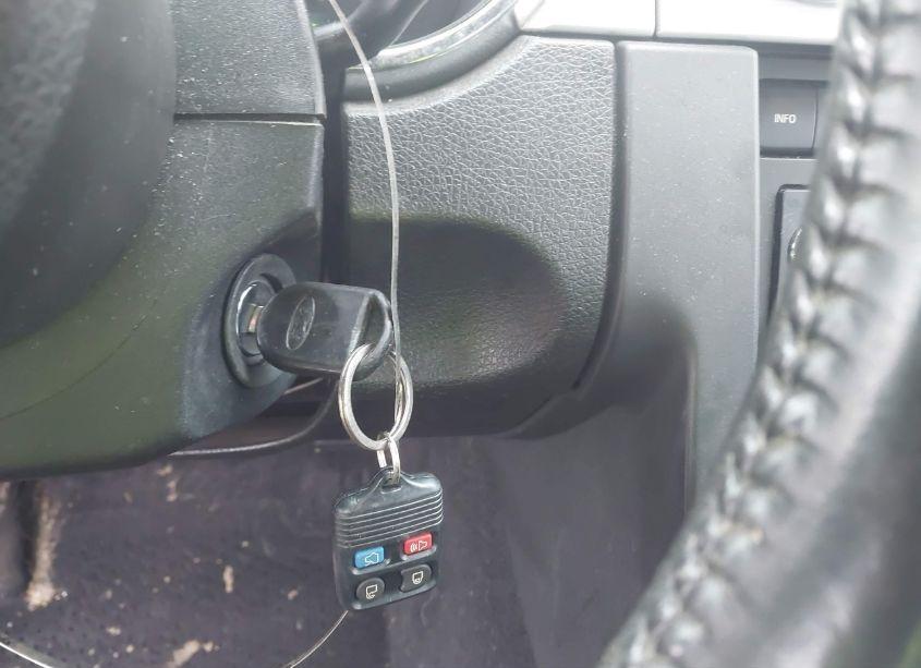 Photo 11 of 2008 Ford Mustang (VIN 1ZVHT80NX85110439)