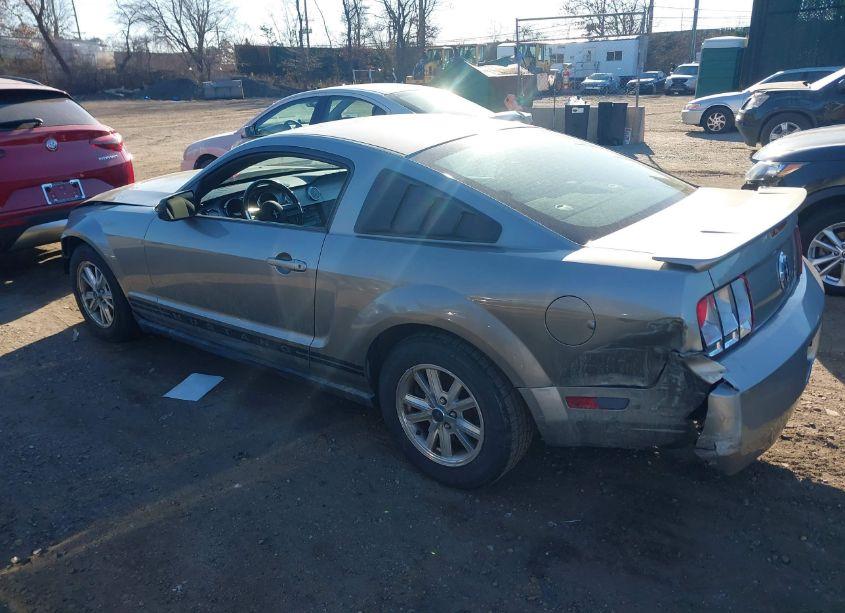 Photo 3 of 2008 Ford Mustang V6 DELUXE/V6 PREMIUM (VIN 1ZVHT80NX85154831)