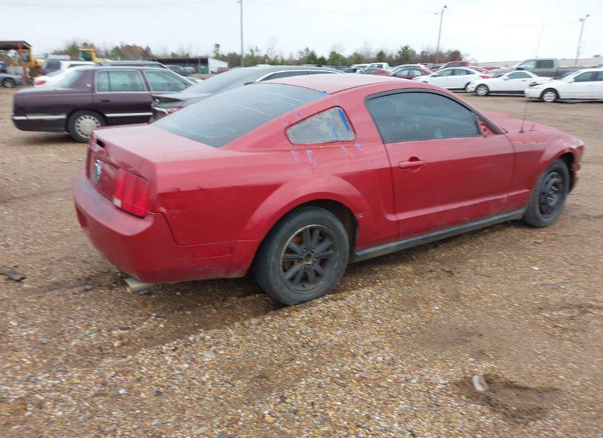 Photo 4 of 2008 Ford Mustang V6 DELUXE/V6 PREMIUM (VIN 1ZVHT80NX85169443)