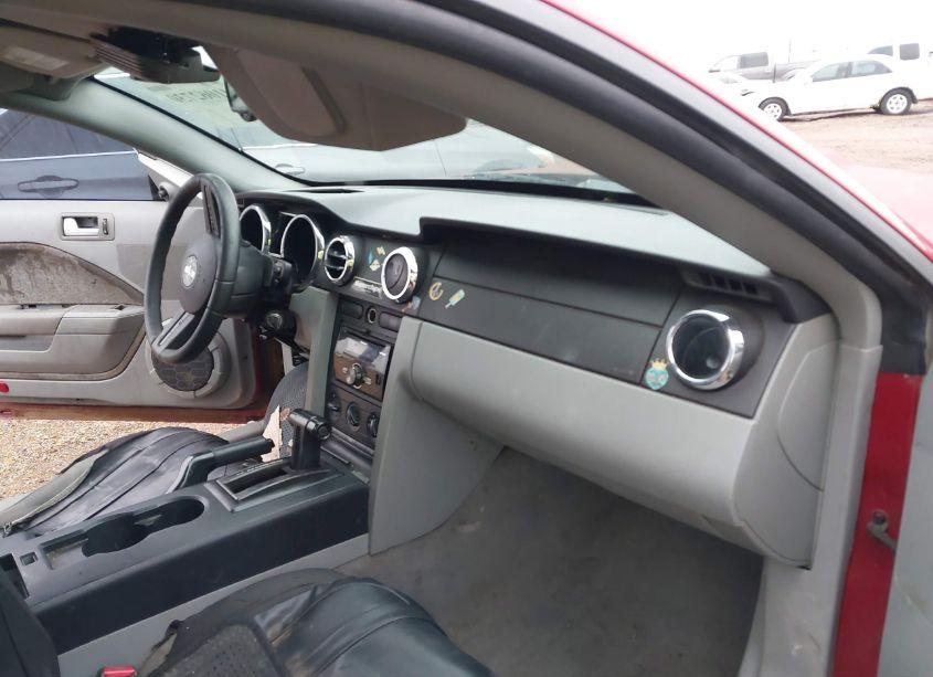 Photo 5 of 2008 Ford Mustang V6 DELUXE/V6 PREMIUM (VIN 1ZVHT80NX85169443)