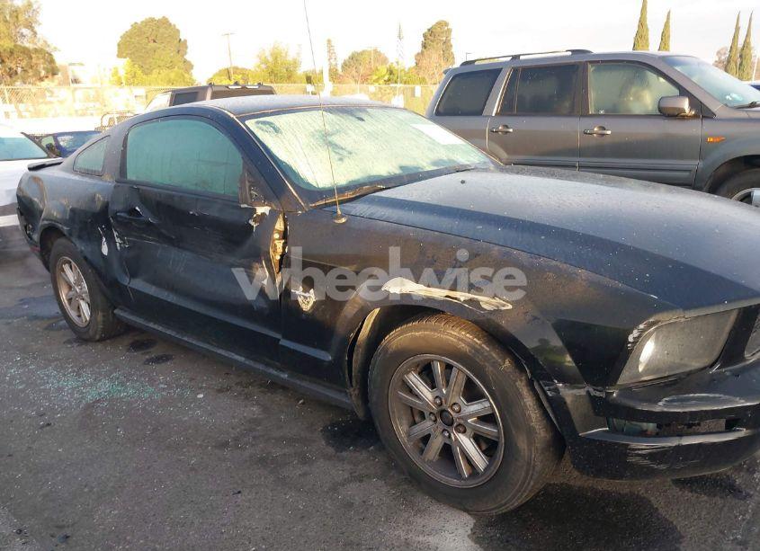 Photo 6 of 2009 Ford Mustang V6/V6 PREMIUM (VIN 1ZVHT80NX95106831)