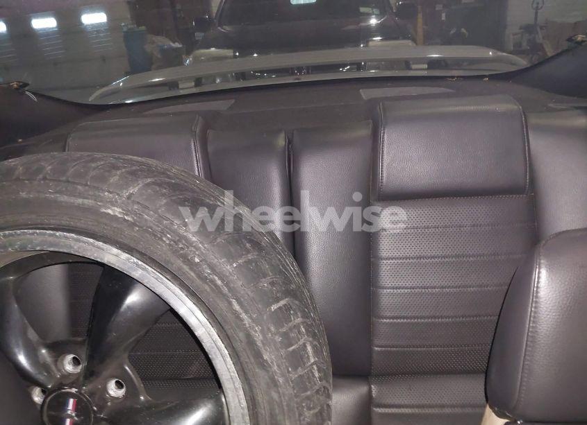 Photo 8 of 2005 Ford Mustang GT DELUXE/GT PREMIUM (VIN 1ZVHT82H055108511)