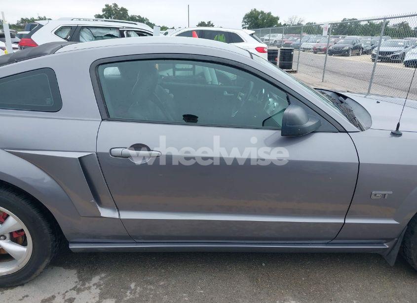 Photo 14 of 2006 Ford Mustang GT (VIN 1ZVHT82H065132924)